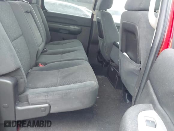 ✅ 2008 Chevrolet Silverado 2500HD LTZ • VIN: 1GCHK23KX8F139454 • Лот: 42907246. Опубликован ранее на IAAI с пробегом 110 096 миль. Бесплатный доступ к архиву аукционных продаж из США и подробный отчёт об истории автомобиля на DreamBid. Изображение 8.