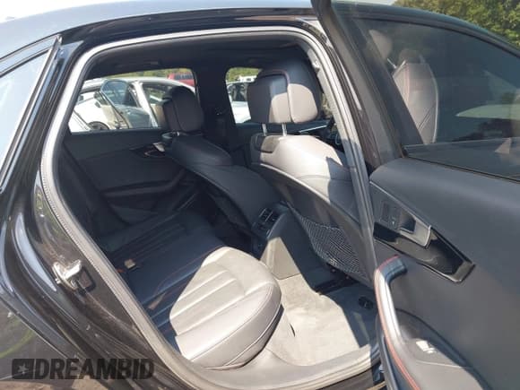 ✅ 2018 Audi A4 Premium Plus • VIN: WAUENAF49JA100551 • Lot: 43224255. Listed on IAAI with 101,279 mi. Free auction sales archive from the USA and detailed vehicle history report at DreamBid. Image 8.