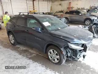 2021 Chevrolet Blazer LT z VIN 3GNKBHRS1MS529839, wystawiony jako IAAI lot #43127935 z przebiegiem 94 610 mil mil oraz . Historia ofert i sprzedaży dostępna na DreamBid. Obrazek 1.