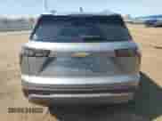 2025 Chevrolet Equinox FWD LT z VIN 3GNAXHEG4SL132521, wystawiony jako Copart lot #54137945 z przebiegiem 4 036 mil mil oraz Czysty tytuł • Clean title. Historia ofert i sprzedaży dostępna na DreamBid. Obrazek 6.