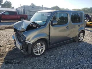 ✅ 2011 Nissan Cube SL • VIN: JN8AZ2KR9BT202407 • Lot: 84240545. Wystawiony na Copart z przebiegiem 118 606 mil. Bezpłatny archiwum sprzedaży aukcyjnych z USA i szczegółowy raport historii pojazdu na DreamBid. Zdjęcie 1.