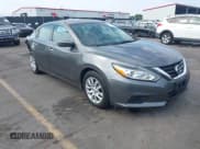✅ 2017 Nissan Altima S • VIN: 1N4AL3AP0HC147105 • Lot: 43075568. Wystawiony na IAAI z przebiegiem 74 286 mil. Bezpłatny archiwum sprzedaży aukcyjnych z USA i szczegółowy raport historii pojazdu na DreamBid. Zdjęcie 1.