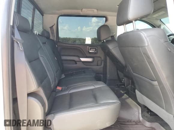 ✅ 2018 Chevrolet Silverado 2500HD LTZ • VIN: 1GC1KWEY8JF289482 • Lot: 80512235. Wystawiony na Copart z przebiegiem 116 943 mil. Bezpłatny archiwum sprzedaży aukcyjnych z USA i szczegółowy raport historii pojazdu na DreamBid. Zdjęcie 10.