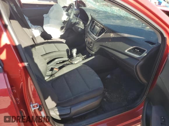 ✅ 2021 Hyundai Accent SE • VIN: 3KPC24A69ME141292 • Лот: 78269194. Опубликован ранее на Copart с пробегом 64 861 миль. Бесплатный доступ к архиву аукционных продаж из США и подробный отчёт об истории автомобиля на DreamBid. Изображение 7.