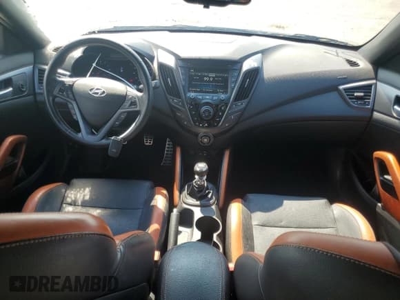 ✅ 2016 Hyundai Veloster Turbo R-Spec • VIN: KMHTC6AE1GU274856 • Lot: 68866575. Wystawiony na Copart z przebiegiem 104 890 mil. Bezpłatny archiwum sprzedaży aukcyjnych z USA i szczegółowy raport historii pojazdu na DreamBid. Zdjęcie 8.