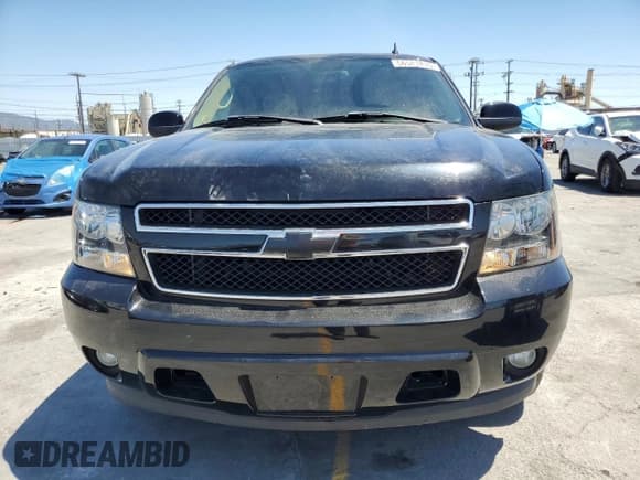✅ 2007 Chevrolet Suburban LTZ • VIN: 3GNFC16J27G211284 • Lot: 56581835. Listed on Copart with 186,515 mi. Free auction sales archive from the USA and detailed vehicle history report at DreamBid. Image 5.
