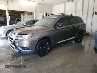 2019 Mitsubishi Outlander ES z VIN JA4AD2A32KZ022703, wystawiony jako Copart lot #71704365 z przebiegiem 137 131 mil mil oraz Szkoda całkowita • Salvage title. Historia ofert i sprzedaży dostępna na DreamBid. Obrazek 1.