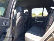 ✅ 2020 BMW X5 sDrive40i • VIN: 5UXCR4C05L9B38334 • Lot: 42537260. Wystawiony na IAAI z przebiegiem 54 703 mil. Bezpłatny archiwum sprzedaży aukcyjnych z USA i szczegółowy raport historii pojazdu na DreamBid. Zdjęcie 8.