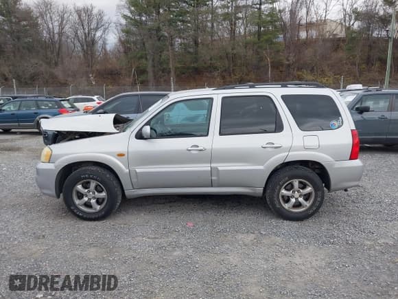 ✅ 2005 Mazda Tribute LX • VIN: 4F2CZ94105KM04843 • Лот: 43729640. Опубликован ранее на IAAI с пробегом 172 641 миль. Бесплатный доступ к архиву аукционных продаж из США и подробный отчёт об истории автомобиля на DreamBid. Изображение 14.