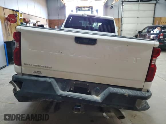 2024 Chevrolet Silverado 3500HD Work Truck с VIN 1GC4YSE78RF184240, выставлен на аукционе Copart как лот 71125204 с пробегом 20 056 миль миль и На запчасти • Non repairable. История ставок и продаж доступна на DreamBid. Изображение 6.