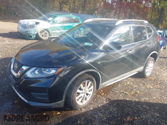 ✅ 2018 Nissan Rogue SV • VIN: KNMAT2MV8JP593029 • Lot: 43553088. Wystawiony na IAAI z przebiegiem 90 452 mil. Bezpłatny archiwum sprzedaży aukcyjnych z USA i szczegółowy raport historii pojazdu na DreamBid. Zdjęcie 18.