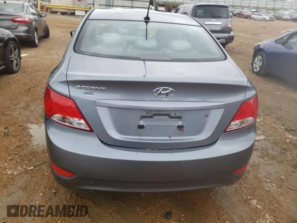 ✅ 2017 Hyundai Accent SE • VIN: KMHCT4AE7HU353826 • Lot: 52631383. Wystawiony na Copart z przebiegiem 105 019 mil mil. Skorzystaj z bezpłatnego archiwum sprzedaży aukcyjnych z USA i zobacz szczegółowy raport historii pojazdu na DreamBid. Zdjęcie 6.