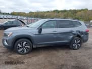 ✅ 2025 Volkswagen Atlas SE • VIN: 1V2KR2CAXSC553401 • Lot: 43502876. Listed on IAAI with 16,561 mi. Free auction sales archive from the USA and detailed vehicle history report at DreamBid. Image 14.