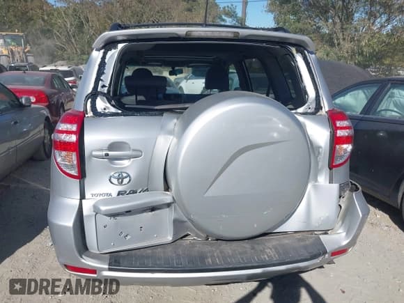 ✅ 2009 Toyota RAV4 Limited • VIN: JTMZF31V295013303 • Lot: 43441029. Wystawiony na IAAI z przebiegiem 143 251 mil. Bezpłatny archiwum sprzedaży aukcyjnych z USA i szczegółowy raport historii pojazdu na DreamBid. Zdjęcie 6.