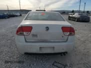 ✅ 2010 Mercury Milan Premier • VIN: 3MEHM0JA1AR642337 • Lot: 69718484. Wystawiony na Copart z przebiegiem Nie podano. Bezpłatny archiwum sprzedaży aukcyjnych z USA i szczegółowy raport historii pojazdu na DreamBid. Zdjęcie 6.