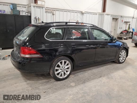 ✅ 2014 Volkswagen Jetta S • VIN: 3VWPP7AJ6EM614739 • Lot: 86297525. Wystawiony na Copart z przebiegiem 124 068 mil. Bezpłatny archiwum sprzedaży aukcyjnych z USA i szczegółowy raport historii pojazdu na DreamBid. Zdjęcie 3.