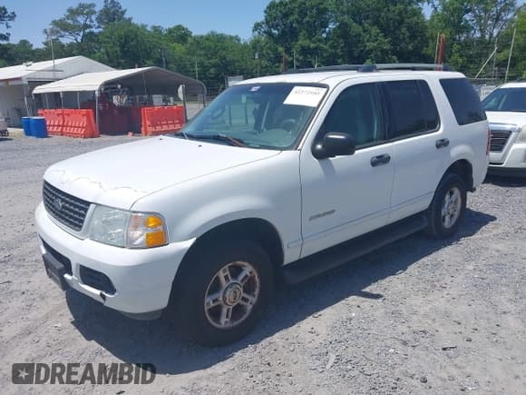 ✅ 2004 Ford Explorer XLT • VIN: 1FMZU63K04ZA16160 • Lot: 42272905. Listed on IAAI with 143,513 mi. Free auction sales archive from the USA and detailed vehicle history report at DreamBid. Image 2.