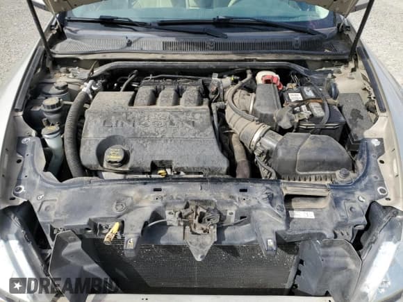 ✅ 2011 Lincoln MKS • VIN: 1LNHL9DR1BG600815 • Lot: 81960545. Listed on Copart with 199,429 mi. Free auction sales archive from the USA and detailed vehicle history report at DreamBid. Image 11.