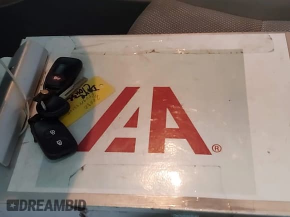 ✅ 2014 Hyundai Accent GS • VIN: KMHCT5AE5EU183872 • Lot: 43828884. Listed on IAAI with 121,613 mi. Free auction sales archive from the USA and detailed vehicle history report at DreamBid. Image 11.