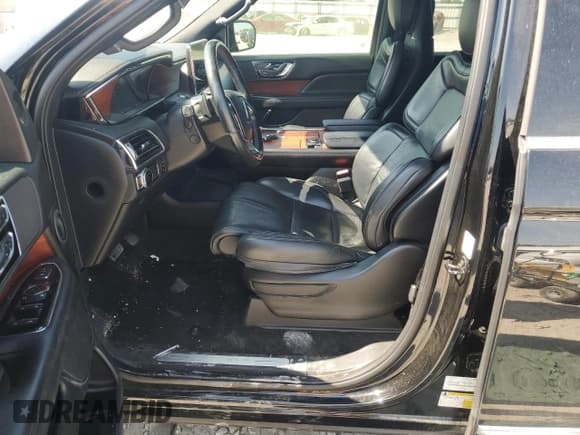 ✅ 2018 Lincoln Navigator Reserve • VIN: 5LMJJ2LT2JEL09842 • Lot: 71911085. Listed on Copart with 99,439 mi. Free auction sales archive from the USA and detailed vehicle history report at DreamBid. Image 7.