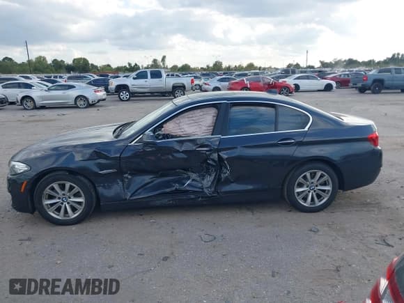 ✅ 2014 BMW 5 Series 528i • VIN: WBA5A5C54ED509609 • Lot: 43747485. Listed on IAAI with 114,010 mi. Free auction sales archive from the USA and detailed vehicle history report at DreamBid. Image 14.