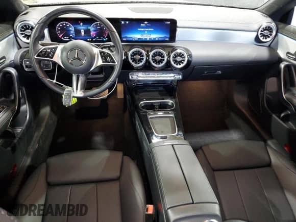 2025 Mercedes-Benz CLA 250 с VIN W1K5J4GB6SN528199, выставлен на аукционе Copart как лот 69466325 с пробегом 21 424 миль миль и Чистый • Clean title. История ставок и продаж доступна на DreamBid. Изображение 8.