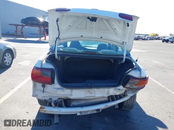 ✅ 2003 Chevrolet Malibu • VIN: 1G1ND52J33M535343 • Lot: 43545369. Listed on IAAI with 155,132 mi. Free auction sales archive from the USA and detailed vehicle history report at DreamBid. Image 17.