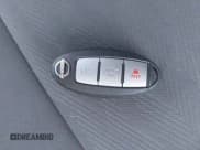 ✅ 2022 Nissan Frontier SV • VIN: 1N6ED1EK7NN663230 • Lot: 43296817. Wystawiony na IAAI z przebiegiem 81 104 mil. Bezpłatny archiwum sprzedaży aukcyjnych z USA i szczegółowy raport historii pojazdu na DreamBid. Zdjęcie 11.