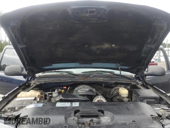 ✅ 2005 Chevrolet Silverado 1500 Z71 • VIN: 1GCEK19B35Z300645 • Lot: 83926755. Wystawiony na Copart z przebiegiem 264 322 mil. Bezpłatny archiwum sprzedaży aukcyjnych z USA i szczegółowy raport historii pojazdu na DreamBid. Zdjęcie 11.