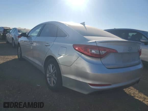 2016 Hyundai Sonata 2.4L z VIN 5NPE24AF1GH397502, wystawiony jako Copart lot #90716755 z przebiegiem 179 720 mil mil oraz Czysty tytuł • Clean title. Historia ofert i sprzedaży dostępna na DreamBid. Obrazek 2.
