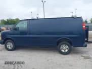 ✅ 2014 Chevrolet Express Cargo • VIN: 1GCWGFBA8E1136392 • Lot: 43026716. Wystawiony na IAAI z przebiegiem 233 303 mil. Bezpłatny archiwum sprzedaży aukcyjnych z USA i szczegółowy raport historii pojazdu na DreamBid. Zdjęcie 14.