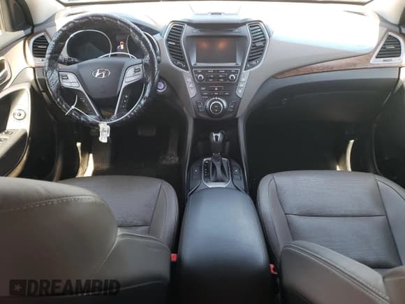 ✅ 2018 Hyundai Santa Fe SE • VIN: KM8SNDHF7JU290821 • Лот: 51978264. Опубликован ранее на Copart с пробегом 44 046 миль. Бесплатный доступ к архиву аукционных продаж из США и подробный отчёт об истории автомобиля на DreamBid. Изображение 8.