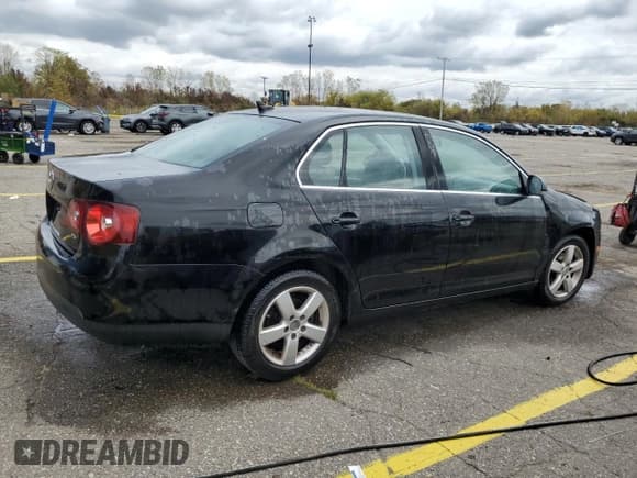 ✅ 2009 Volkswagen Jetta SE • VIN: 3VWRM71K29M024537 • Lot: 85837855. Wystawiony na Copart z przebiegiem 123 831 mil. Bezpłatny archiwum sprzedaży aukcyjnych z USA i szczegółowy raport historii pojazdu na DreamBid. Zdjęcie 3.