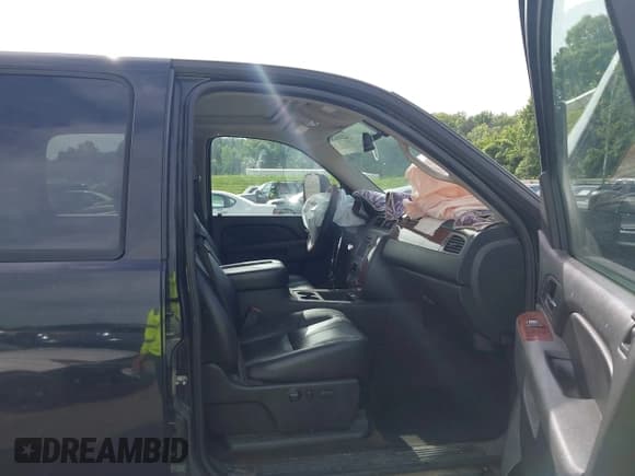 ✅ 2011 Chevrolet Silverado 2500HD LTZ • VIN: 1GC1KYC87BF210545 • Lot: 42316200. Listed on IAAI with 194,310 mi. Free auction sales archive from the USA and detailed vehicle history report at DreamBid. Image 5.