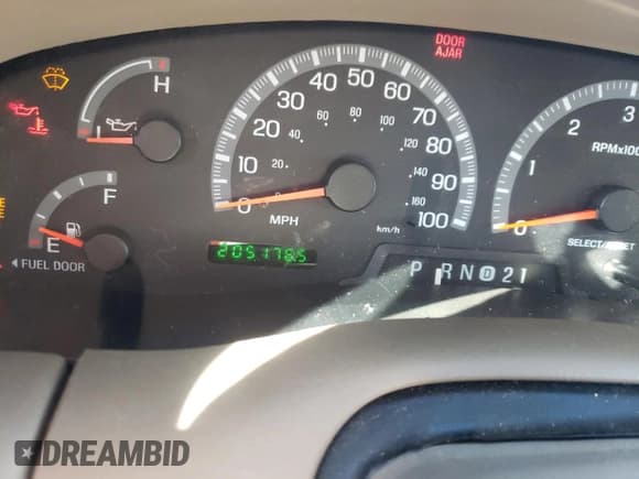 ✅ 2001 Ford Expedition Eddie Bauer • VIN: 1FMFU18LX1LB69120 • Lot: 48406335. Listed on Copart with 205,176 mi. Free auction sales archive from the USA and detailed vehicle history report at DreamBid. Image 9.