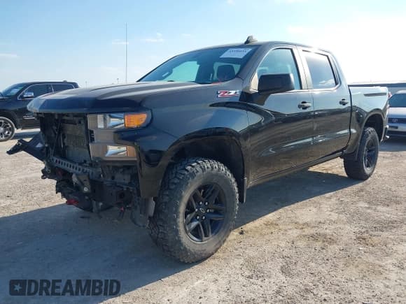 ✅ 2020 Chevrolet Silverado 1500 Custom Trail Boss • VIN: 3GCPYCEF3LG244943 • Lot: 43350455. Wystawiony na IAAI z przebiegiem 94 420 mil. Bezpłatny archiwum sprzedaży aukcyjnych z USA i szczegółowy raport historii pojazdu na DreamBid. Zdjęcie 2.