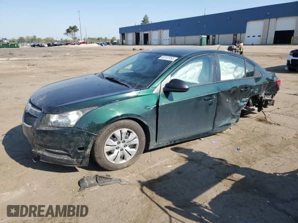 2014 Chevrolet Cruze LS with VIN 1G1PA5SH6E7167739, listed as a Copart auction lot 80187955 with 82,187 mi miles and Non repairable. Bid and sale history available at DreamBid. Image 1.