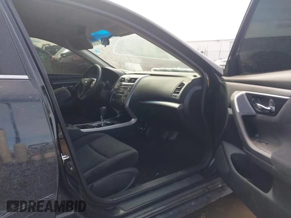 ✅ 2014 Nissan Altima SV • VIN: 1N4AL3AP6EC423671 • Lot: 43657098. Listed on IAAI with 159,426 mi. Free auction sales archive from the USA and detailed vehicle history report at DreamBid. Image 5.