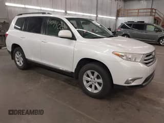 ✅ 2012 Toyota Highlander • VIN: 5TDBK3EH0CS150789 • Лот: 43099005. Опубликован ранее на IAAI с пробегом 244 072 миль. Бесплатный доступ к архиву аукционных продаж из США и подробный отчёт об истории автомобиля на DreamBid. Изображение 1.
