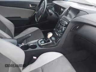 ✅ 2013 Hyundai Genesis Coupe R-Spec • VIN: KMHHT6KD7DU092506 • Lot: 41231975. Wystawiony na IAAI z przebiegiem 160 086 mil. Bezpłatny archiwum sprzedaży aukcyjnych z USA i szczegółowy raport historii pojazdu na DreamBid. Zdjęcie 5.