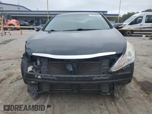 ✅ 2013 Hyundai Sonata SE • VIN: 5NPEC4AC2DH587260 • Lot: 73794964. Listed on Copart with 145,022 mi. Free auction sales archive from the USA and detailed vehicle history report at DreamBid. Image 5.