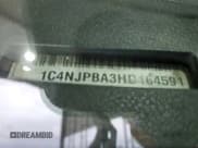 ✅ 2017 Jeep Patriot Sport • VIN: 1C4NJPBA3HD164591 • Лот: 80905904. Опубликован ранее на Copart с пробегом 115 775 миль. Бесплатный доступ к архиву аукционных продаж из США и подробный отчёт об истории автомобиля на DreamBid. Изображение 13.