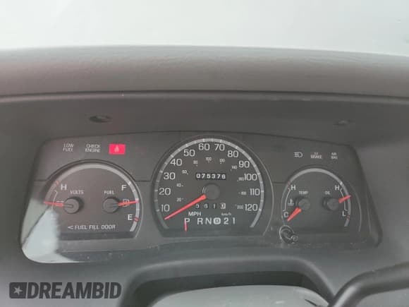 ✅ 2004 Ford Crown Victoria LX • VIN: 2FAHP74W14X105763 • Lot: 80833475. Wystawiony na Copart z przebiegiem 75 376 mil. Bezpłatny archiwum sprzedaży aukcyjnych z USA i szczegółowy raport historii pojazdu na DreamBid. Zdjęcie 9.