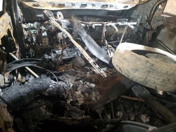 ✅ 2011 Hyundai Sonata GLS • VIN: 5NPEB4AC0BH238467 • Lot: 91849015. Wystawiony na Copart z przebiegiem Nie podano. Bezpłatny archiwum sprzedaży aukcyjnych z USA i szczegółowy raport historii pojazdu na DreamBid. Zdjęcie 8.