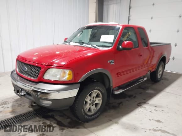 ✅ 2003 Ford F-150 XL • VIN: 1FTRX18L03NA62724 • Lot: 43869781. Wystawiony na IAAI z przebiegiem 141 315 mil. Bezpłatny archiwum sprzedaży aukcyjnych z USA i szczegółowy raport historii pojazdu na DreamBid. Zdjęcie 2.