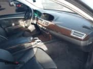 ✅ 2007 BMW 7 Series 750i • VIN: WBAHL83517DT10254 • Lot: 43520840. Wystawiony na IAAI z przebiegiem 119 034 mil. Bezpłatny archiwum sprzedaży aukcyjnych z USA i szczegółowy raport historii pojazdu na DreamBid. Zdjęcie 5.