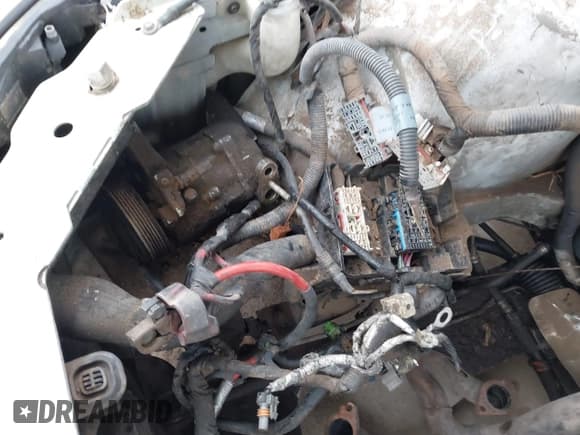 ✅ 2014 Chevrolet Impala LT • VIN: 2G1WB5E32E1105003 • Lot: 43751646. Listed on IAAI with Not provided. Free auction sales archive from the USA and detailed vehicle history report at DreamBid. Image 13.