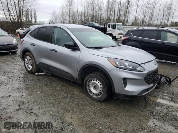 ✅ 2022 Ford Escape S • VIN: 1FMCU9F68NUB49821 • Лот: 48013665. Опубликован ранее на Copart с пробегом 1 930 миль. Бесплатный доступ к архиву аукционных продаж из США и подробный отчёт об истории автомобиля на DreamBid. Изображение 4.