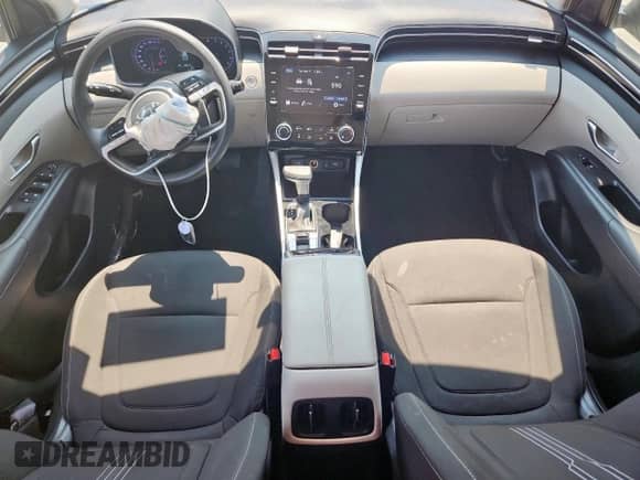 2023 Hyundai Tucson SEL z VIN 5NMJBCAE1PH259102, wystawiony jako Copart lot #71931035 z przebiegiem 50 181 mil mil oraz Czysty tytuł • Clean title. Historia ofert i sprzedaży dostępna na DreamBid. Obrazek 8.