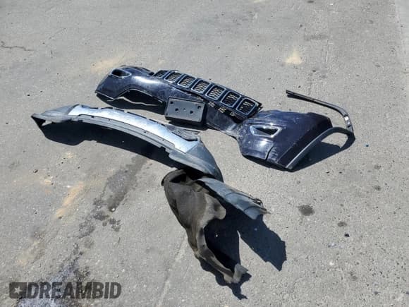 ✅ 2020 Jeep Grand Cherokee Limited • VIN: 1C4RJFBG7LC115473 • Lot: 58778085. Listed on Copart with 61,050 mi. Free auction sales archive from the USA and detailed vehicle history report at DreamBid. Image 13.